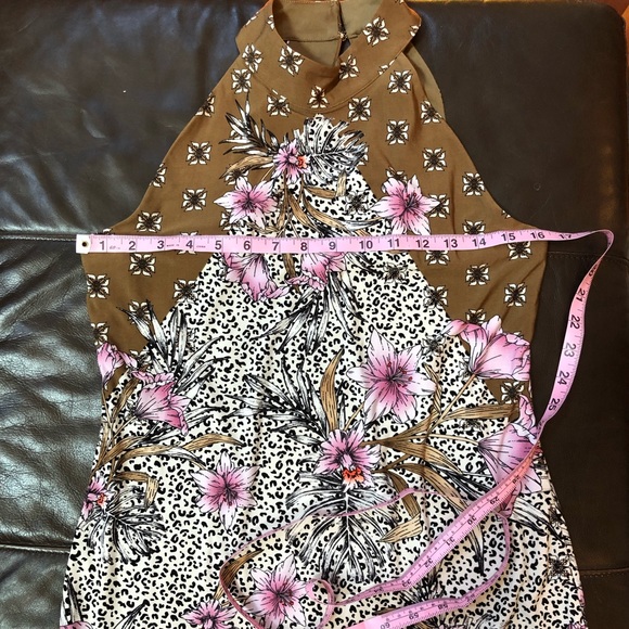 WHBM top. - Picture 9 of 12